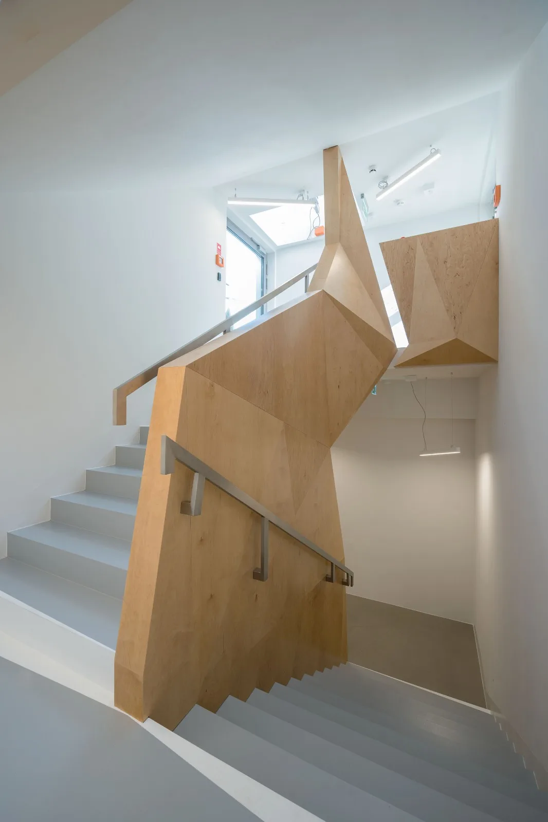 BIM Architecture | The 'Wave' of Healing Towns, Medical Research Center/FAAB
