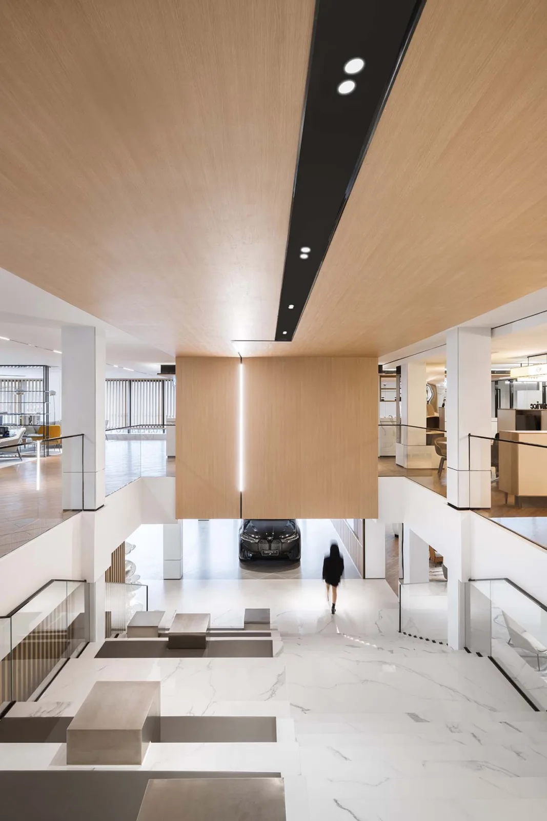 BIM Architecture | Chengdu BMW Experience Center/Zhu Haibo Architectural Design Firm