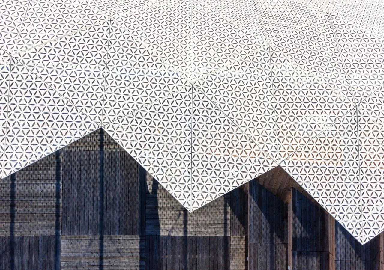 BIM Architecture | The 'Wave' of Healing Towns, Medical Research Center/FAAB