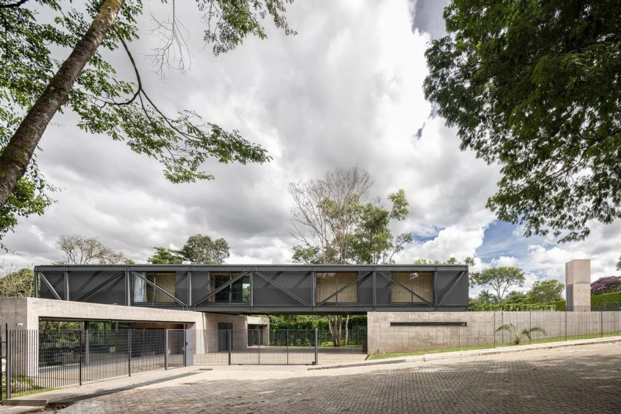 BIM Architecture | Splicing Residential: Habka Home/Est ú dio MRGB