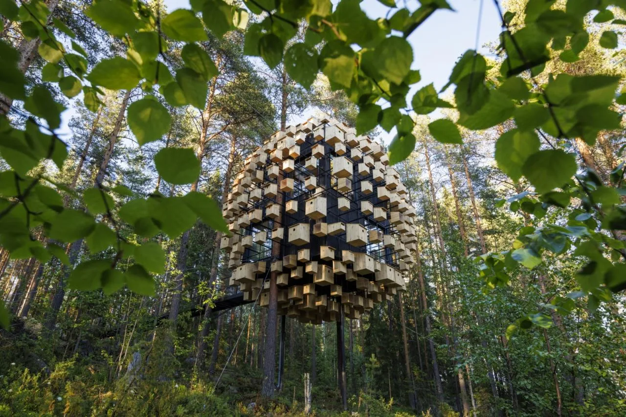 BIM Architecture | Tree Top Hotel 'Biosphere'/BIG