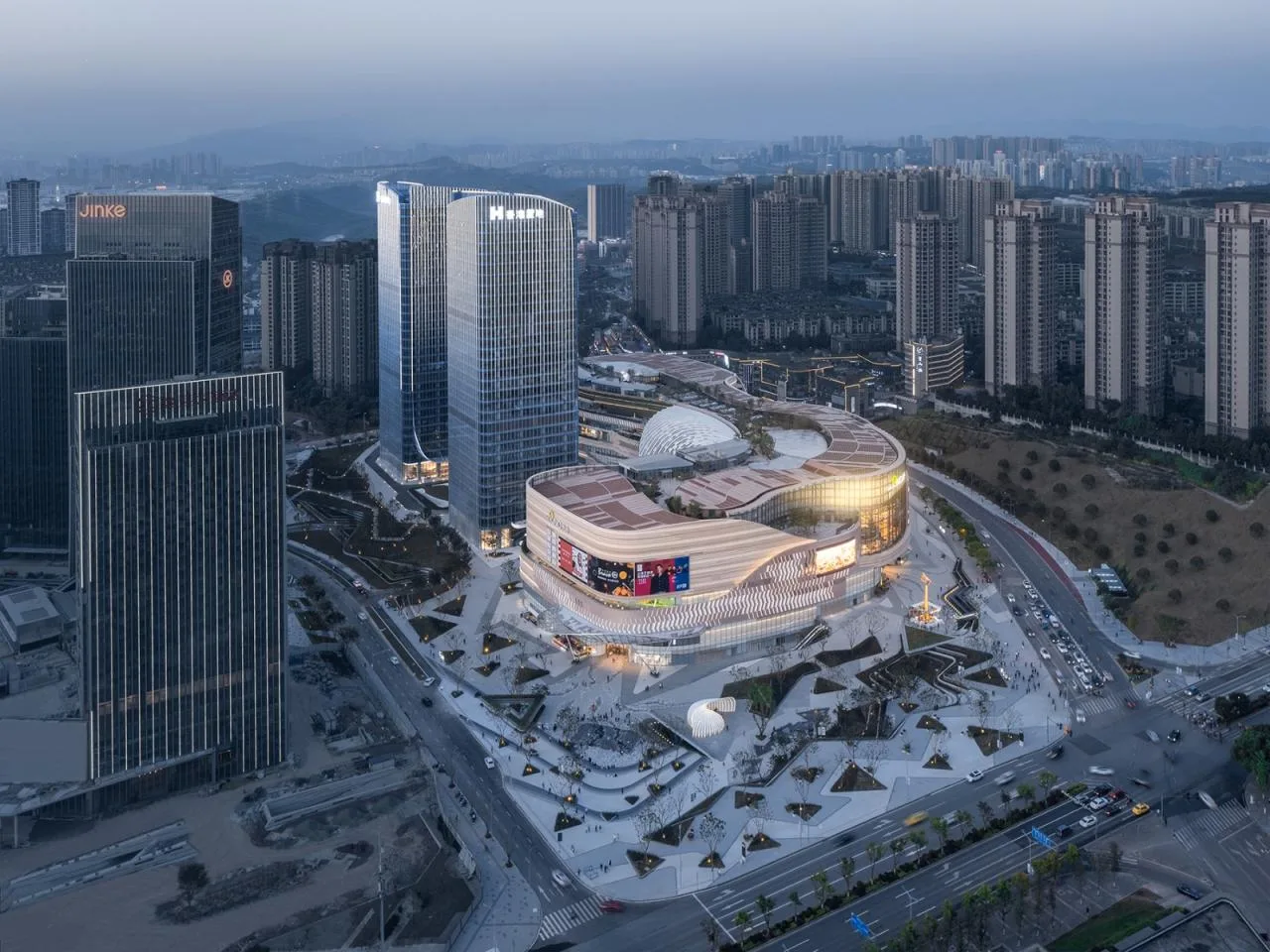 BIM Architecture | Hong Kong Land Chongqing Halo The Ring Shopping Park/PHA Pai Ang