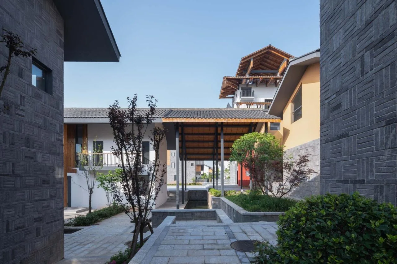 BIM Architecture | Miluo "Dragon Boat Festival Family" Rural Settlement/Artificial Architecture Studio