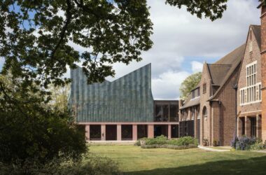 BIM Architecture: Retro Green Glaze at Cambridge University Canteen by Feilden Fowler-BIM WORLD