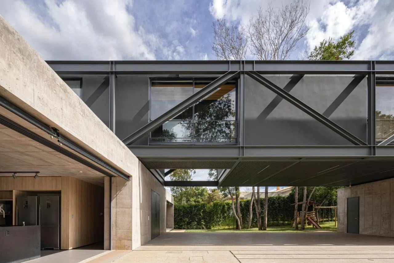 BIM Architecture | Splicing Residential: Habka Home/Est ú dio MRGB