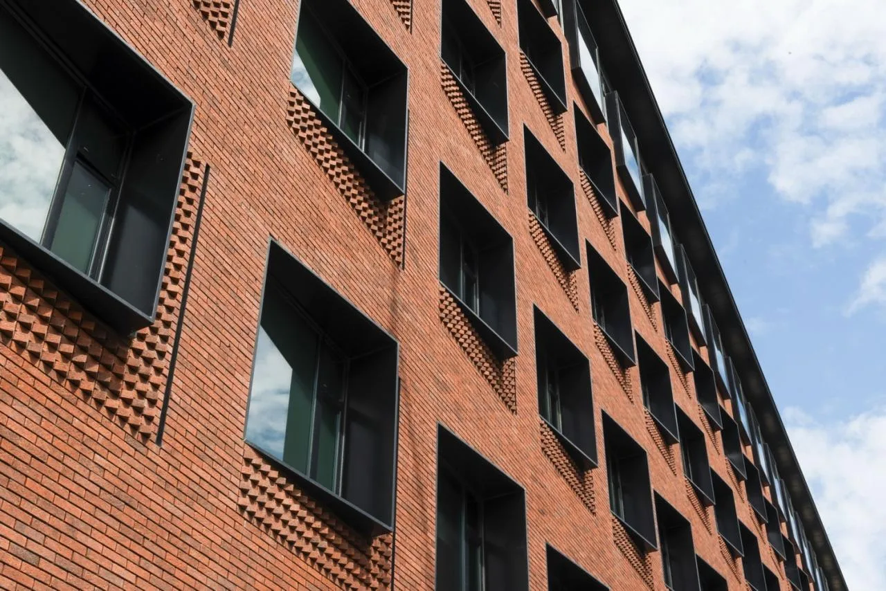 BIM architecture | A memory iteration on the moat: headquarters office building update/Beijing Urban Construction Design and Development Group Co., Ltd