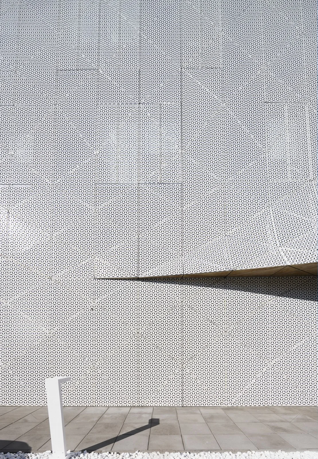 BIM Architecture | The 'Wave' of Healing Towns, Medical Research Center/FAAB