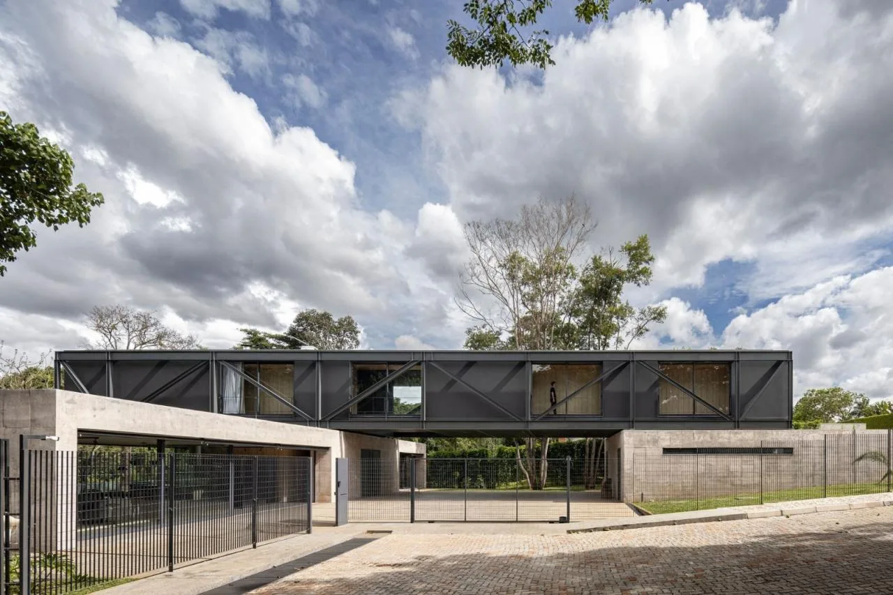 BIM Architecture | Splicing Residential: Habka Home/Est ú dio MRGB