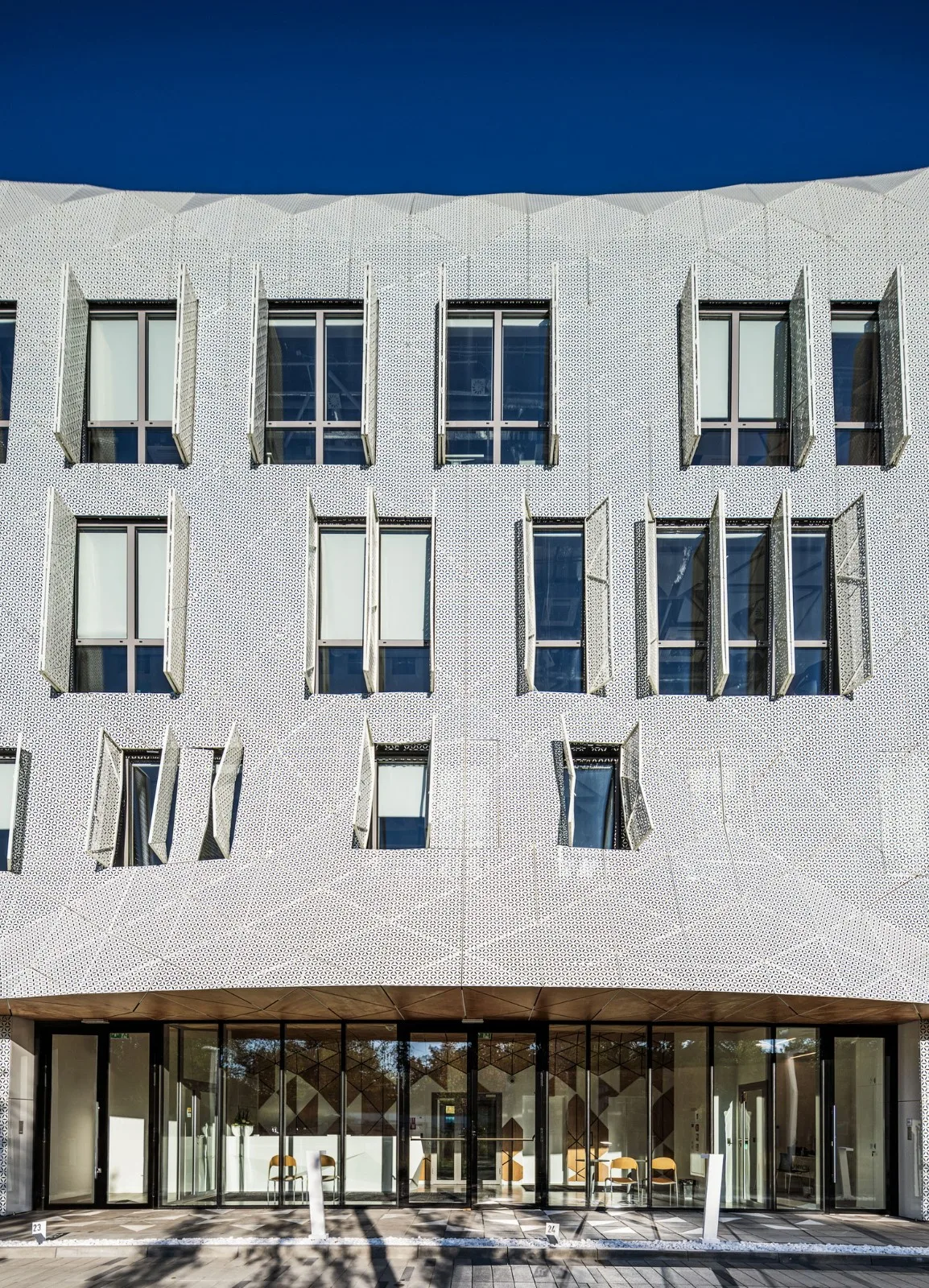 BIM Architecture | The 'Wave' of Healing Towns, Medical Research Center/FAAB