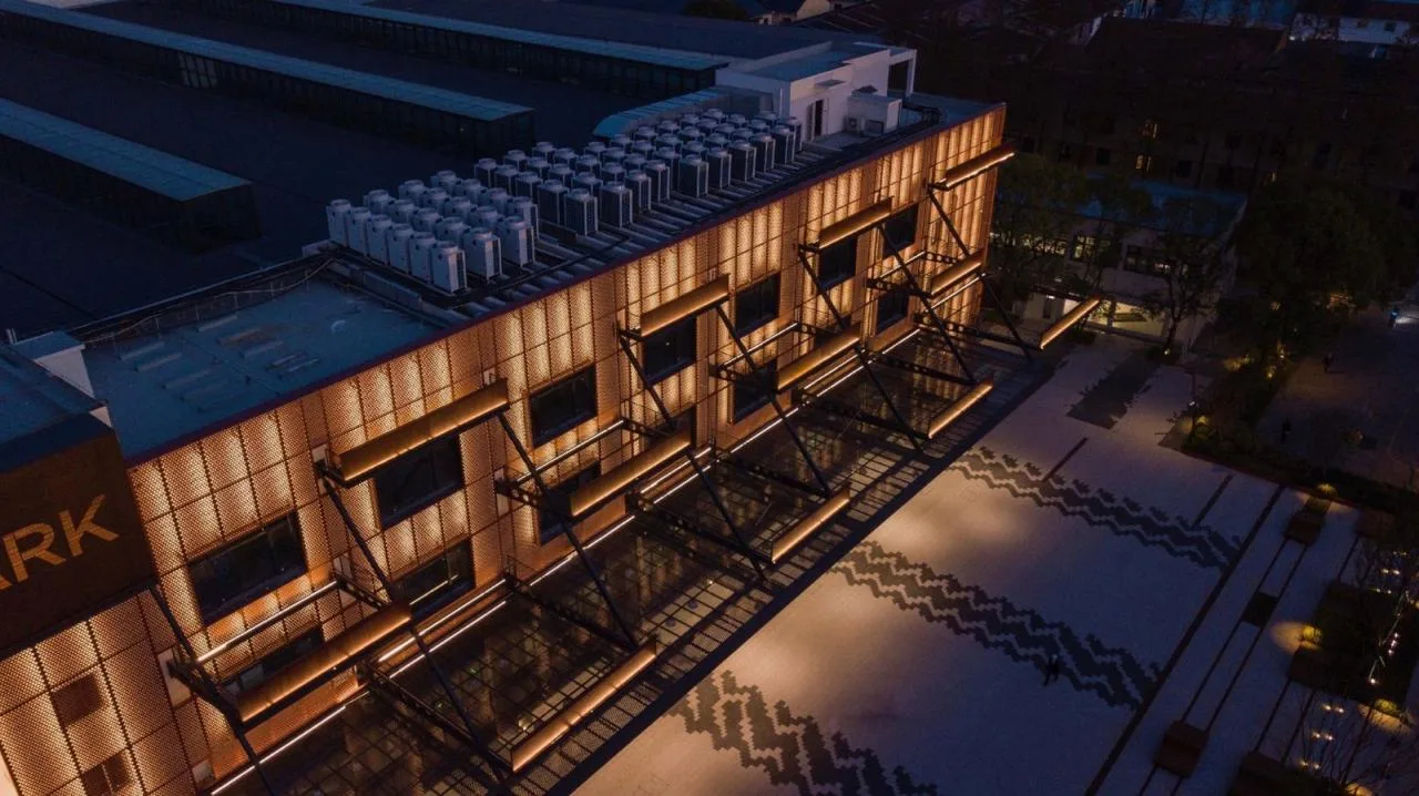 BIM Architecture | Huayi Wanchuang New Maze Wall/Xingzhi Architectural Design Firm