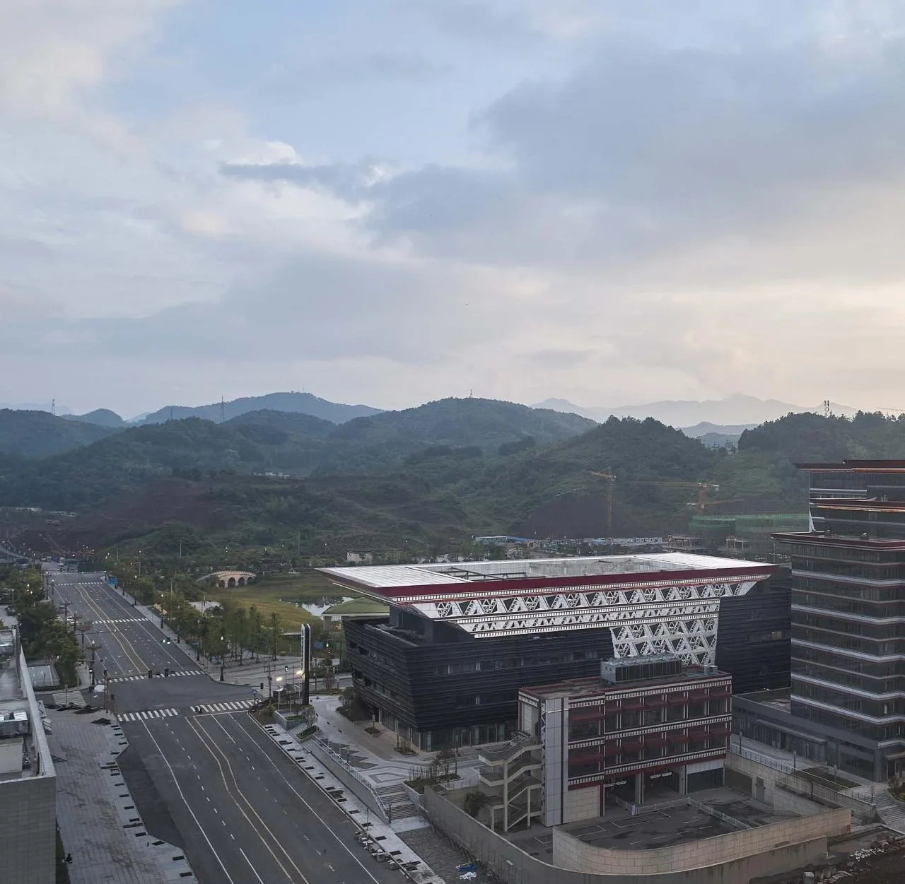 BIM Architecture | "Xingwen Stone Sea" World Class Tourist Destination Visitor Center/Tianjin University Design Institute · Gu Zhihong Studio
