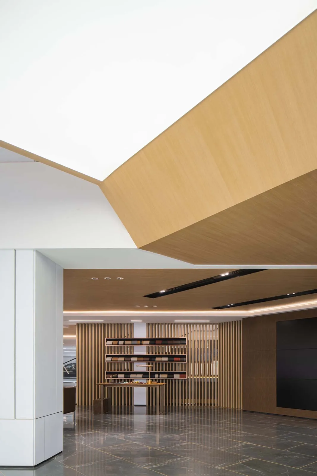 BIM Architecture | Chengdu BMW Experience Center/Zhu Haibo Architectural Design Firm