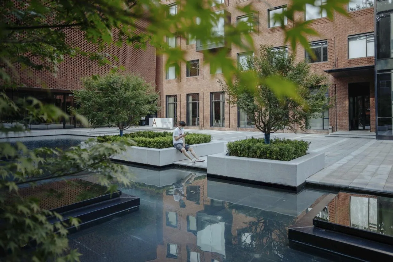 BIM architecture | A memory iteration on the moat: headquarters office building update/Beijing Urban Construction Design and Development Group Co., Ltd