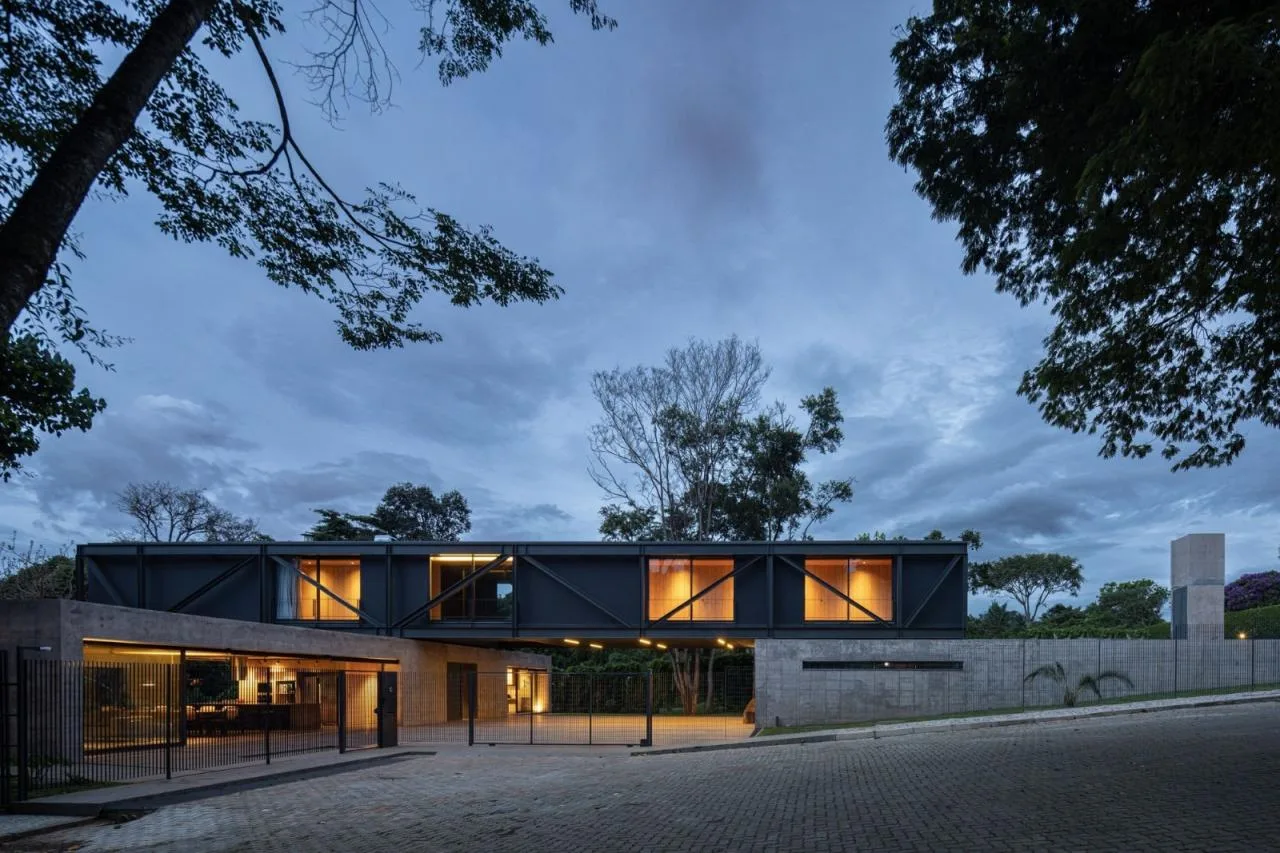 BIM Architecture | Splicing Residential: Habka Home/Est ú dio MRGB