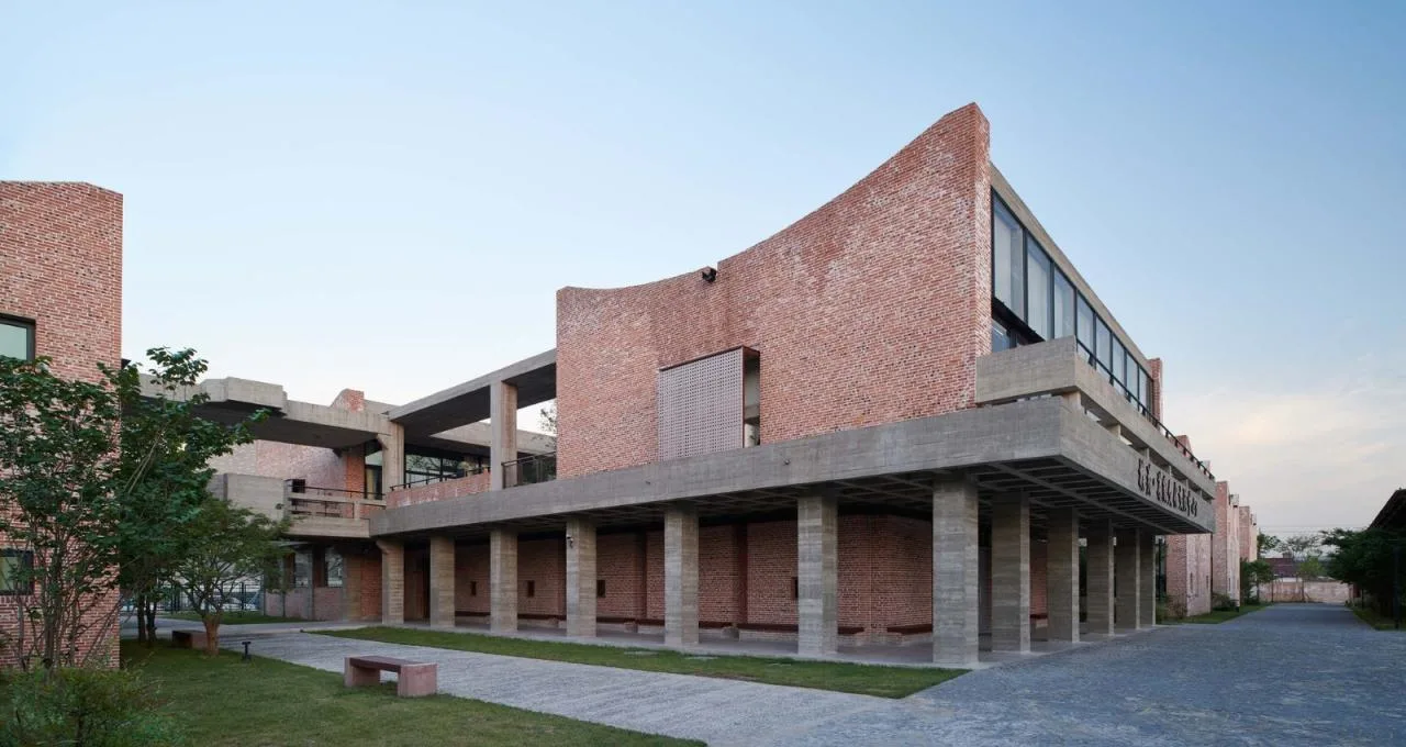 BIM Architecture | Workshop style Campus: Ding Shu Cheng School/Gen Architecture Firm