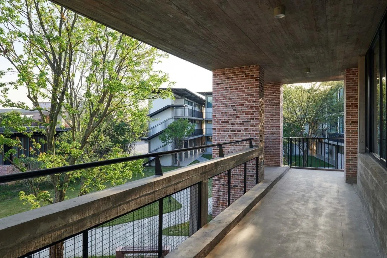 BIM Architecture | Workshop style Campus: Ding Shu Cheng School/Gen Architecture Firm