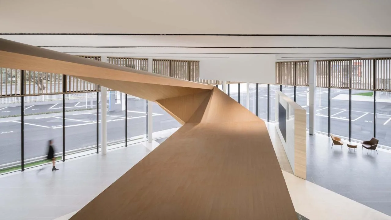 BIM Architecture | Chengdu BMW Experience Center/Zhu Haibo Architectural Design Firm