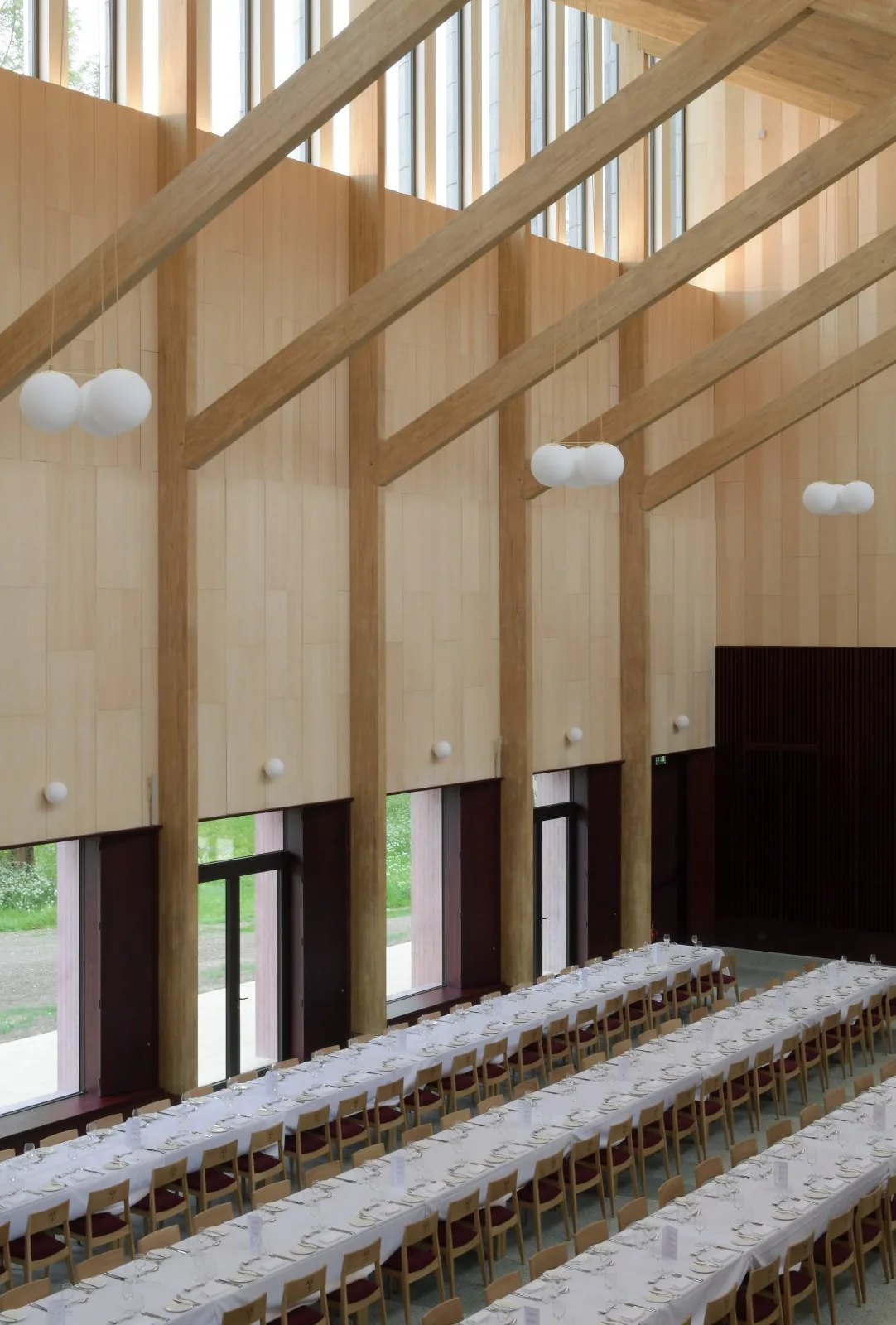 BIM Architecture | Retro Green Glaze, Cambridge University Canteen/Feilden Fowler