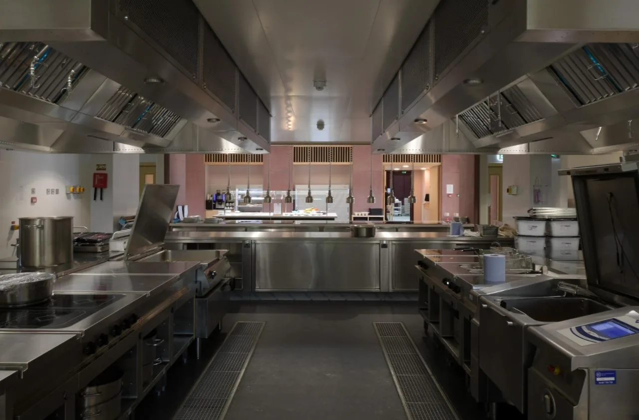 BIM Architecture | Retro Green Glaze, Cambridge University Canteen/Feilden Fowler