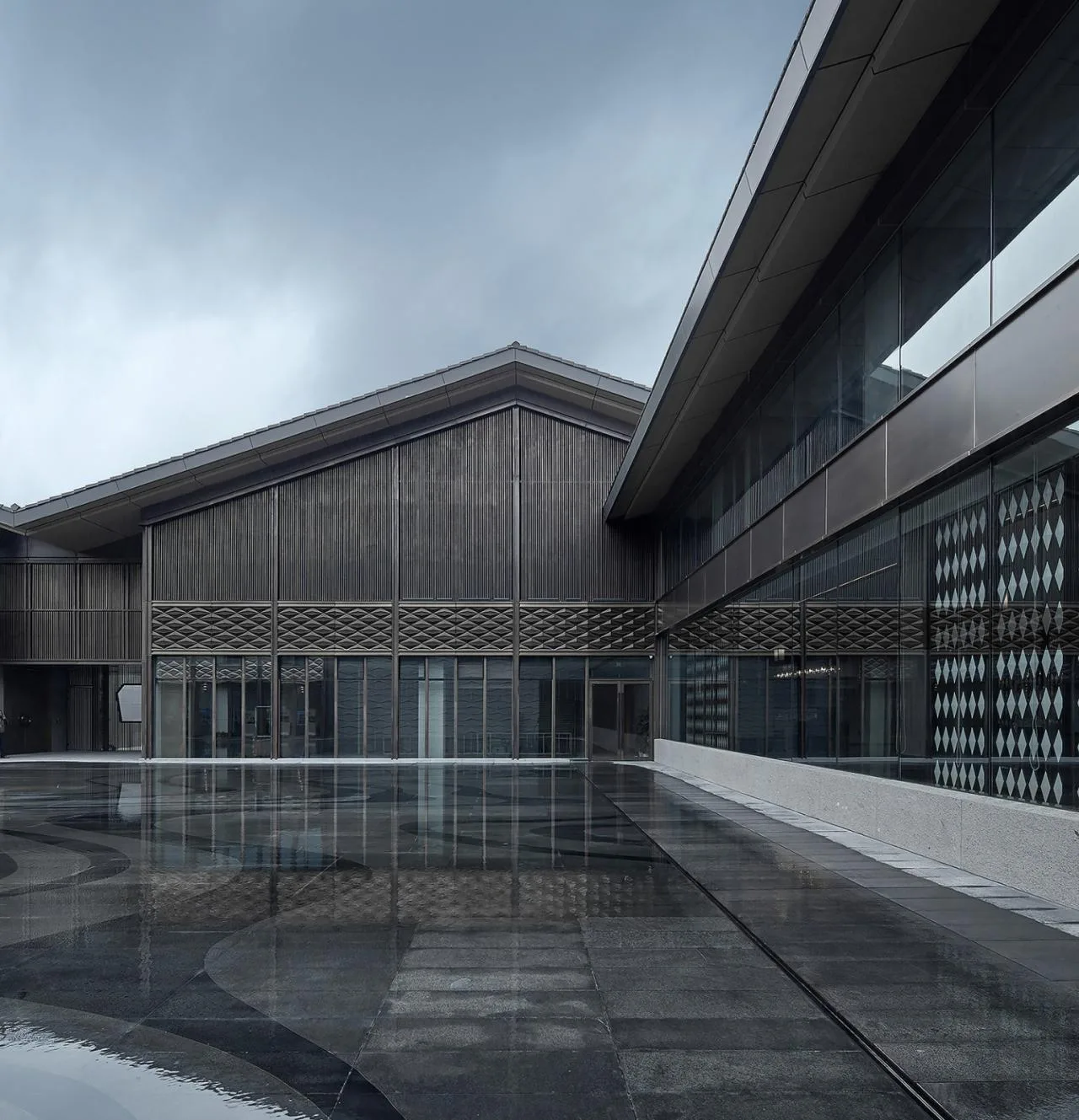 BIM Architecture | Creating 'Negative Space' between Mountains and Rivers - Tashan Guild Hall/UA You'an Design for Lijiang Cultural Tourism Resort