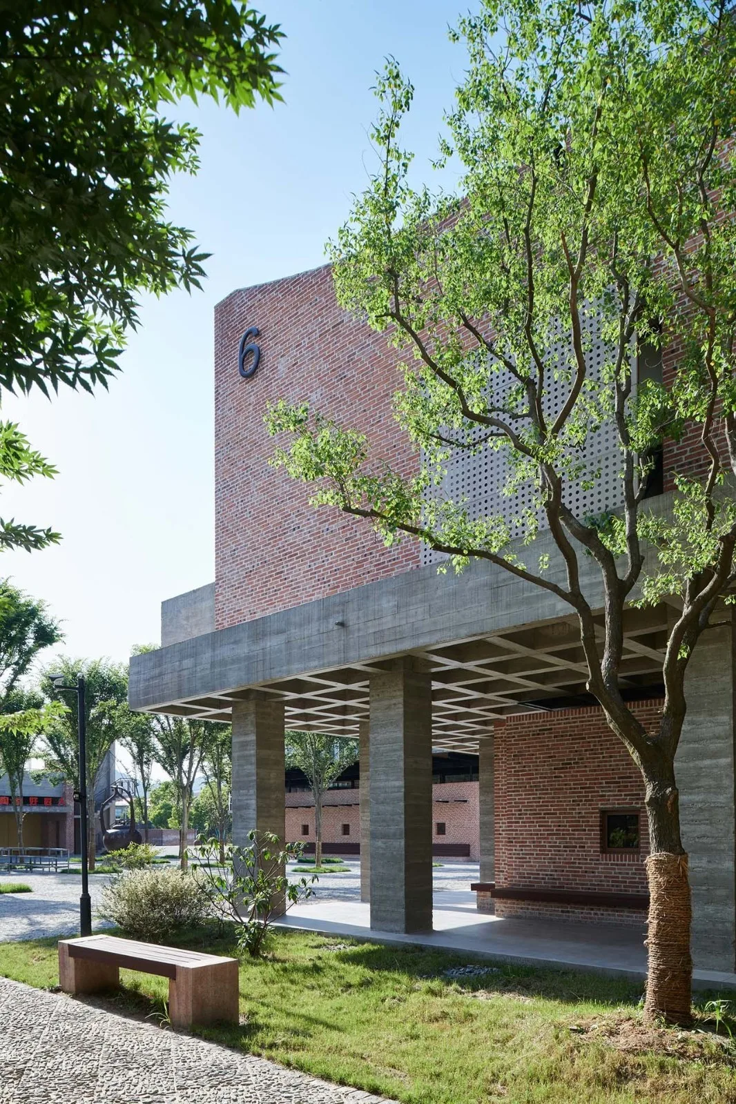 BIM Architecture | Workshop style Campus: Ding Shu Cheng School/Gen Architecture Firm