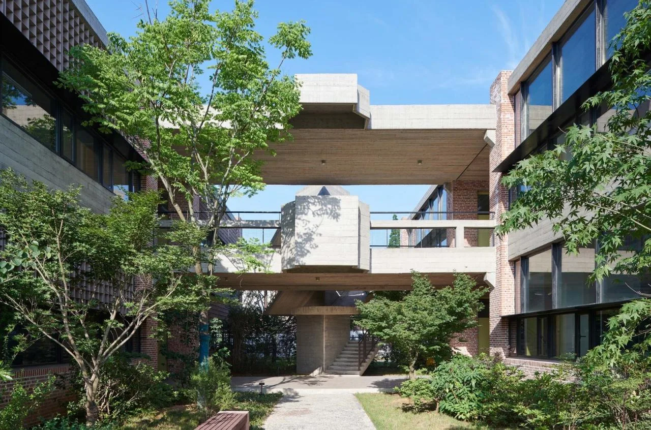 BIM Architecture | Workshop style Campus: Ding Shu Cheng School/Gen Architecture Firm