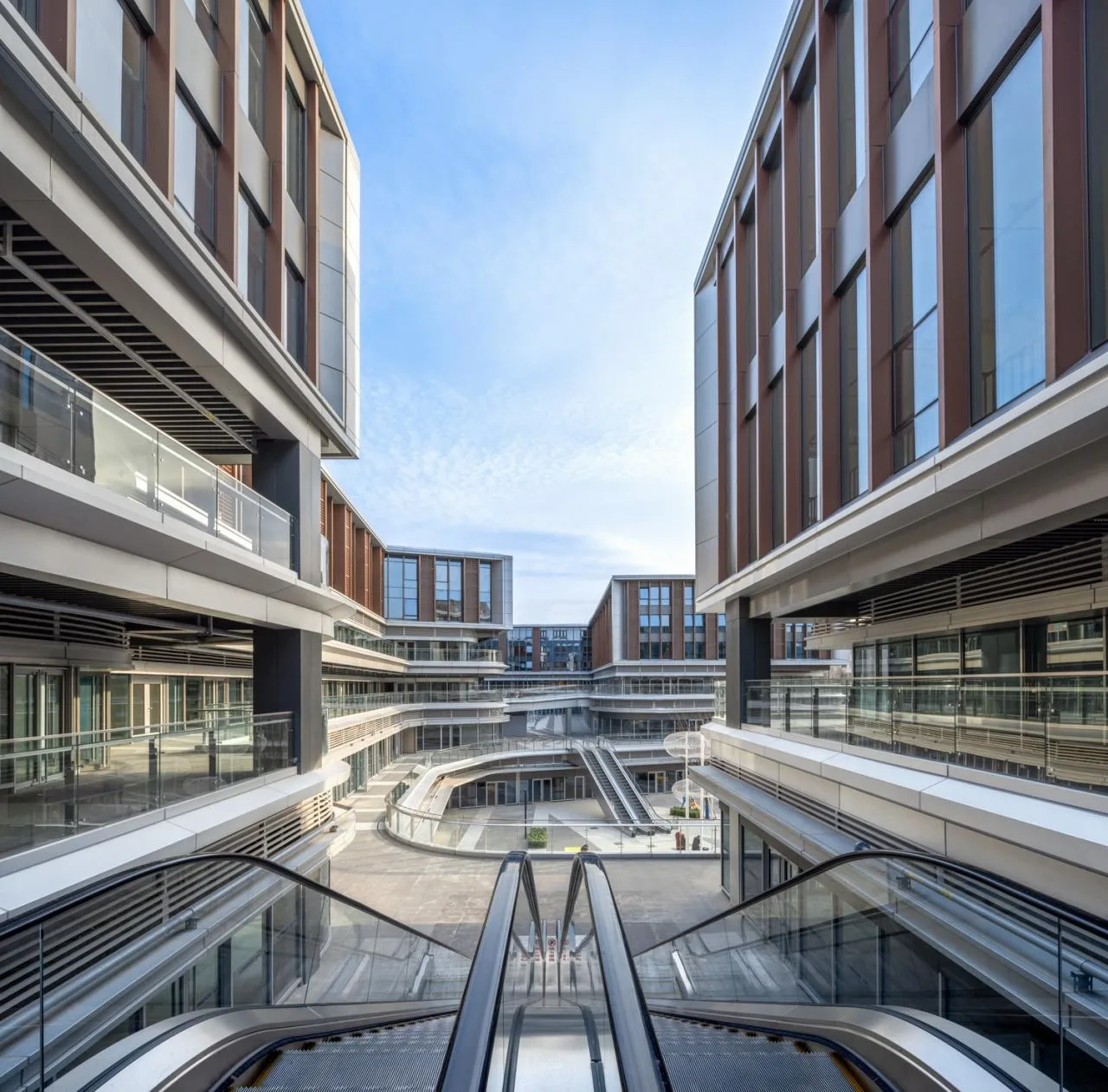 BIM Architecture | Nanjing Longhu Purple Gold Mall - Play with the "+- × ÷" Method, Cleverly Solve the Dream Community Life Equation/San Yi Architecture
