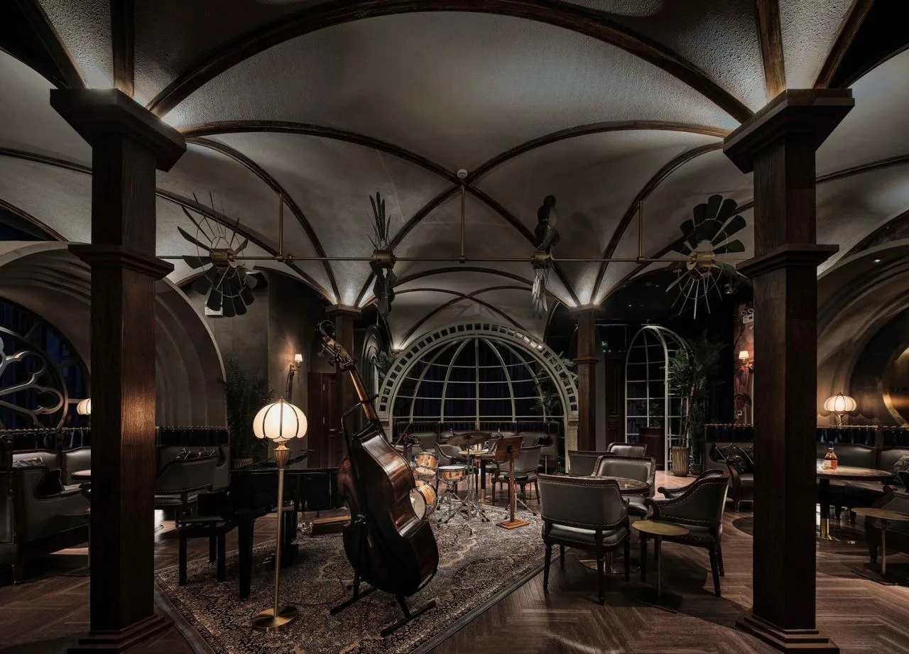 BIM Architecture | Bar: Joyful Time at the Classical Peak/TRIOSTUDIO Sanli Society