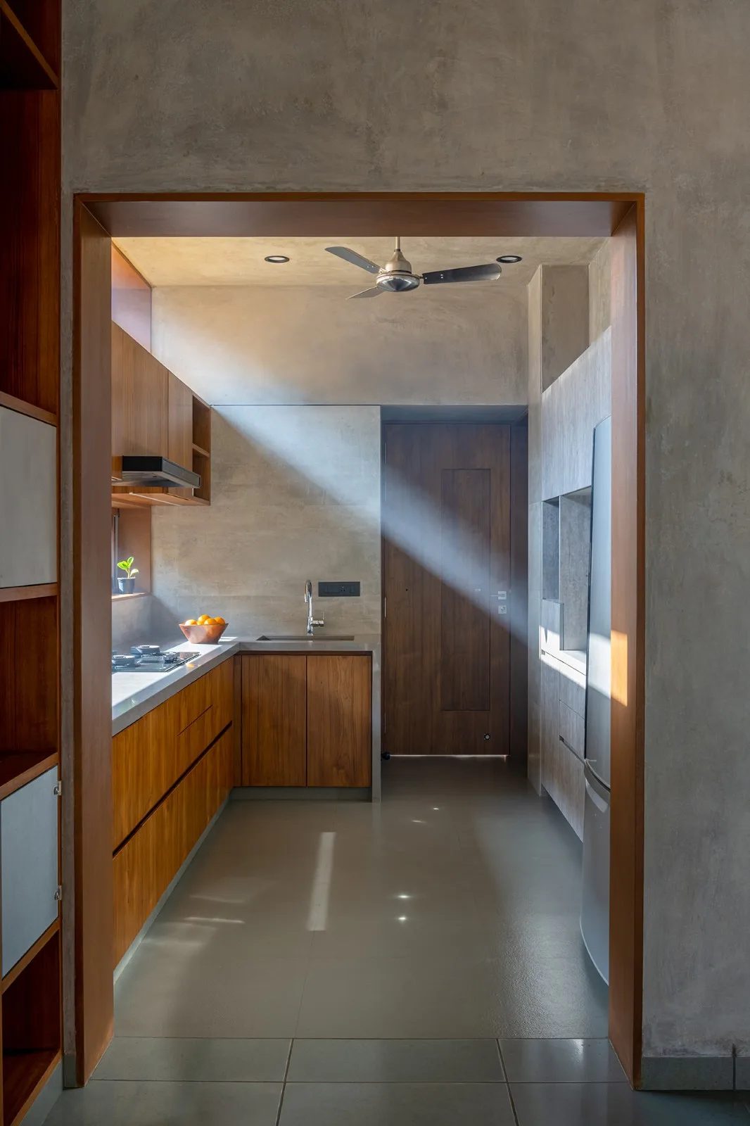 BIM Architecture | Floating Courtyard Residence/TRAANSPACE