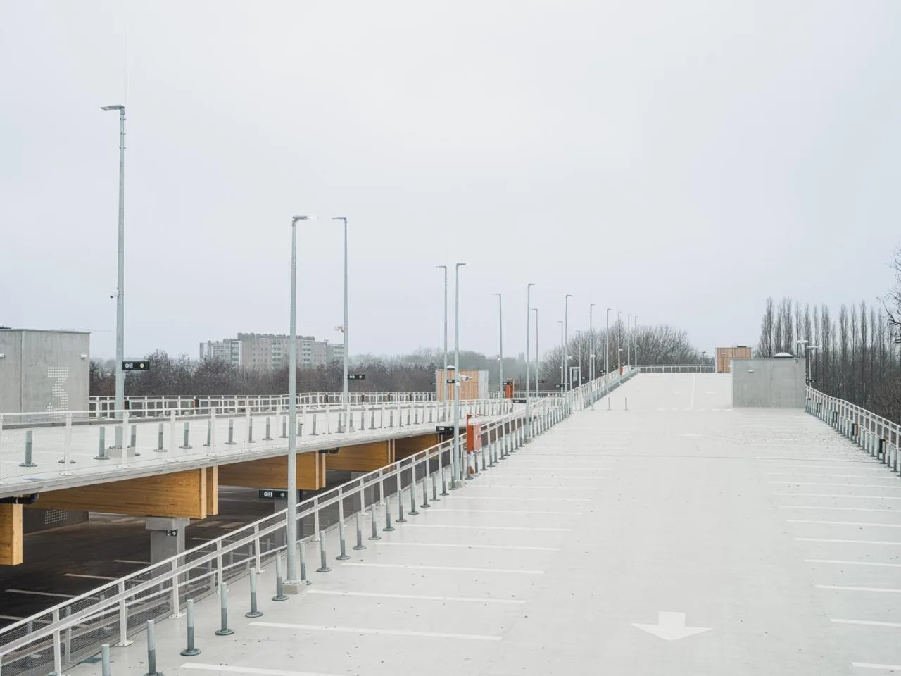 BIM architecture | Park+Ride new model, private transportation+public transportation/HUB