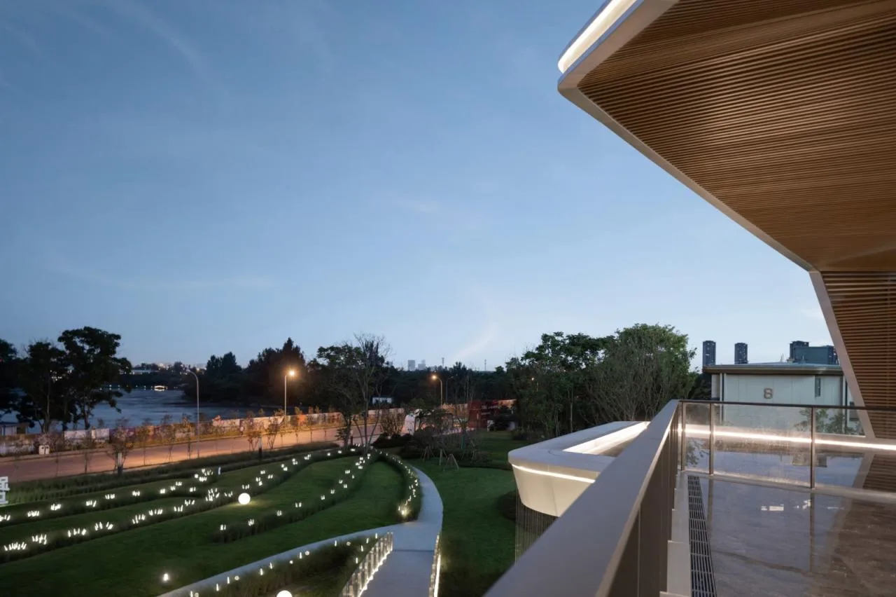BIM Architecture | Floating Art Residence Boat Mooring in Yanzhu: Chengdu's First Open Golden Land • Luming North Lake/Chengzhi Design