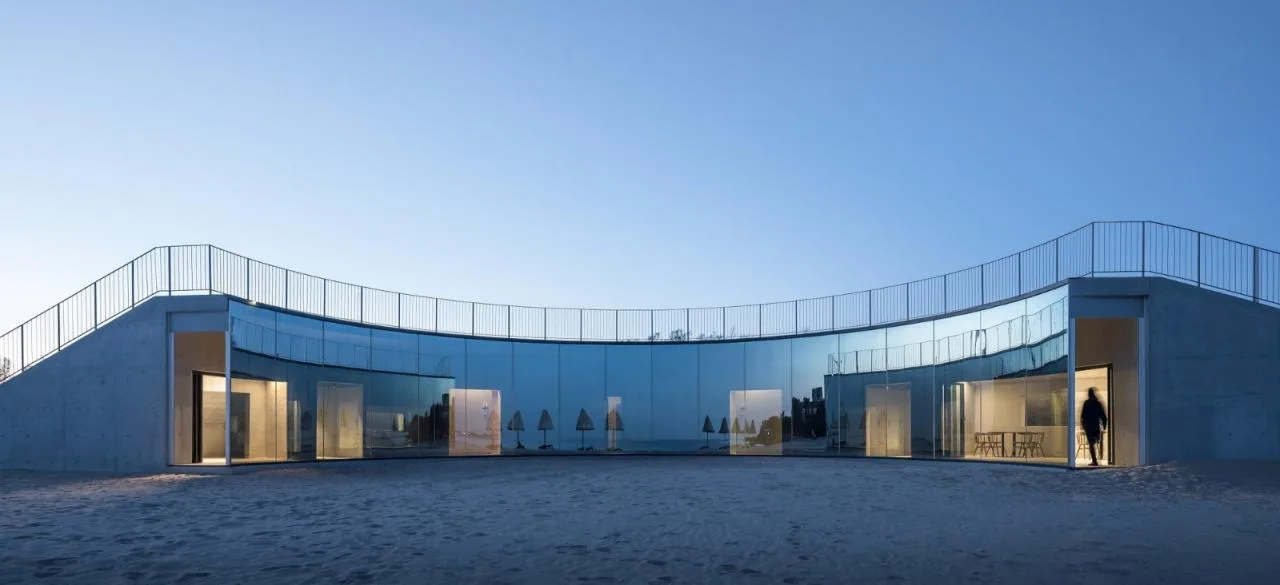BIM Architecture | Seaside Cafe: Echoes of the Sea/Same Architectural Design Firm