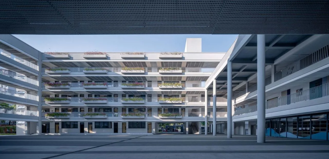 BIM Architecture | Link and Reshaping: Shenzhen Nanshan Qilin Middle School Renovation and Expansion Project/Yuanben Studio