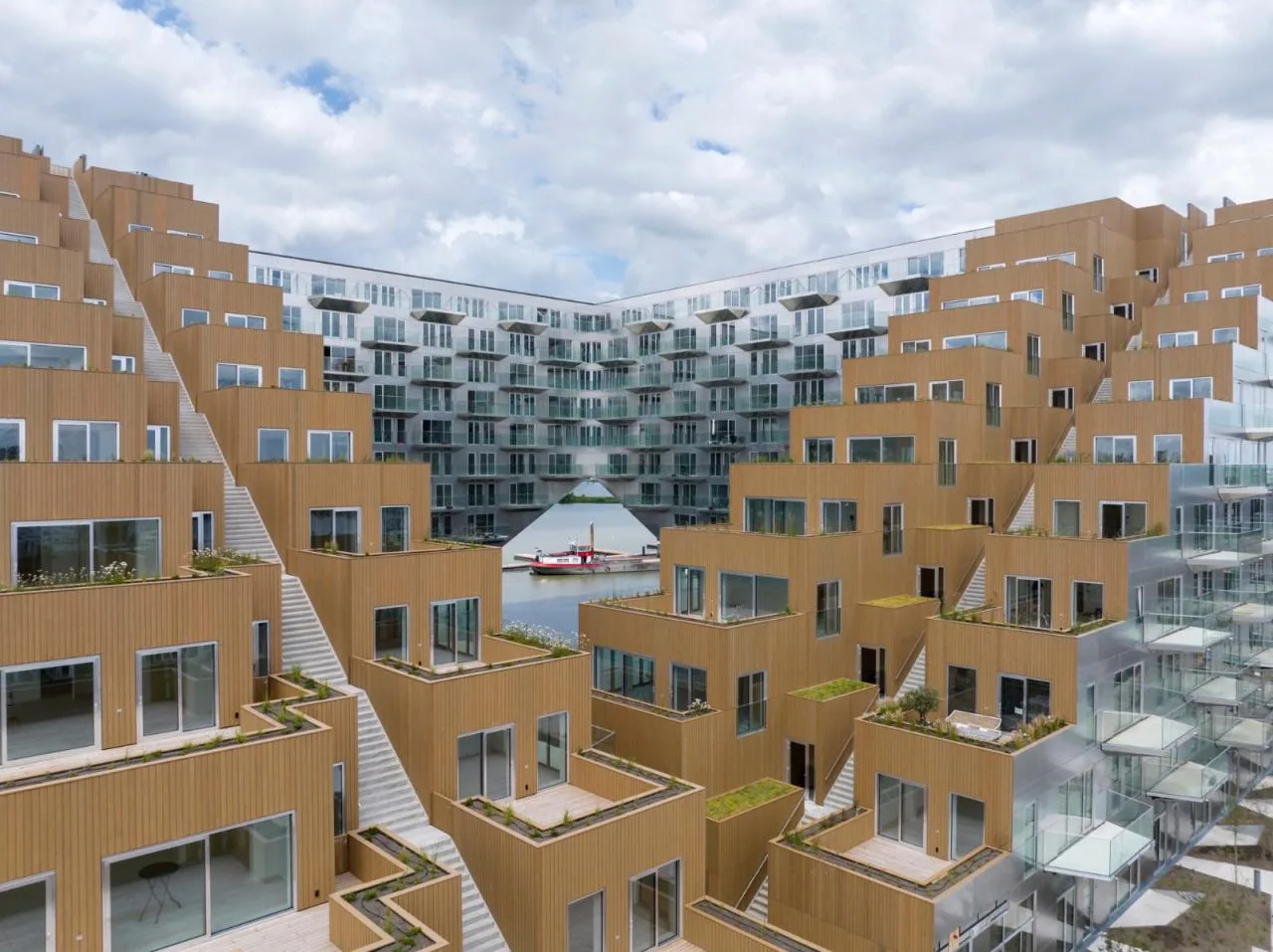 BIM Architecture | Water Courtyard Residence Sluishuis/BIG+Barcode Architects