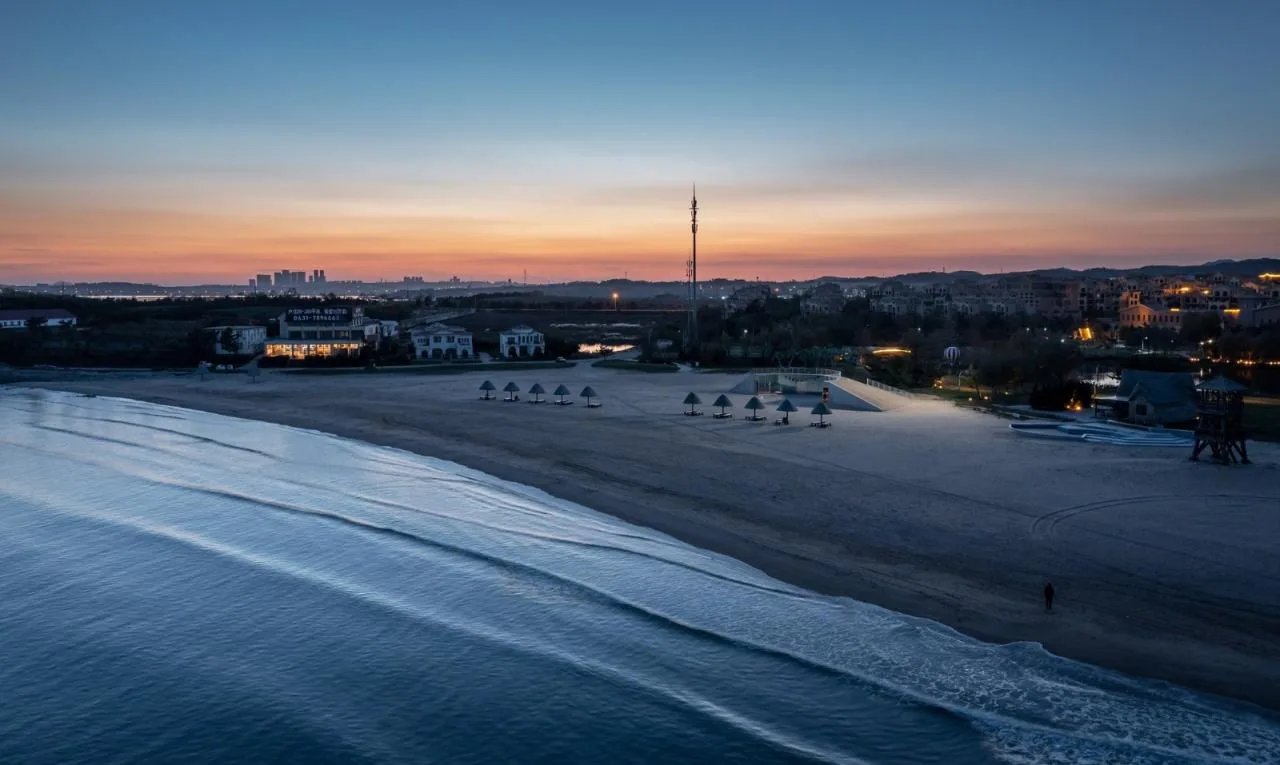 BIM Architecture | Seaside Cafe: Echoes of the Sea/Same Architectural Design Firm