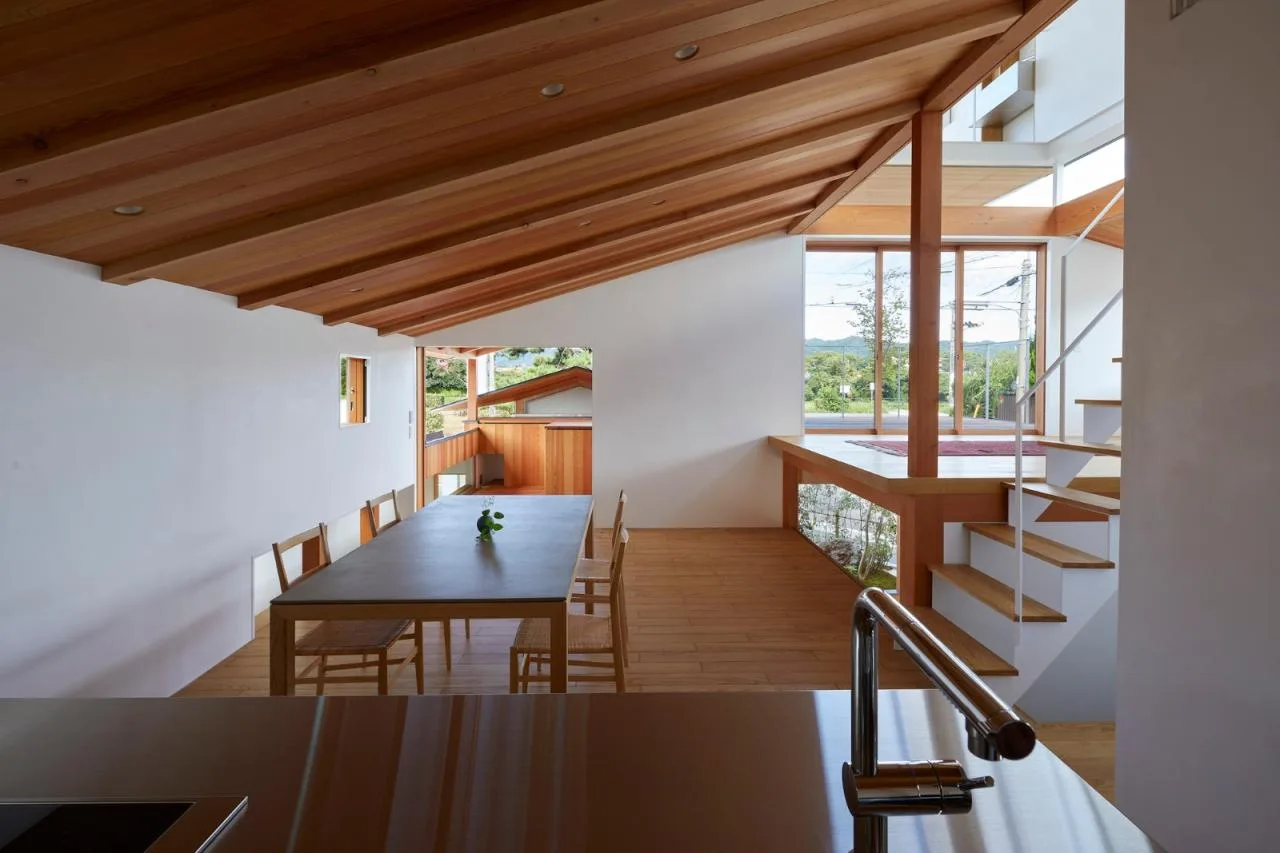 BIM Architecture | Duck House with Overlapping Roofs/Hata Yoyo Architectural Design Firm