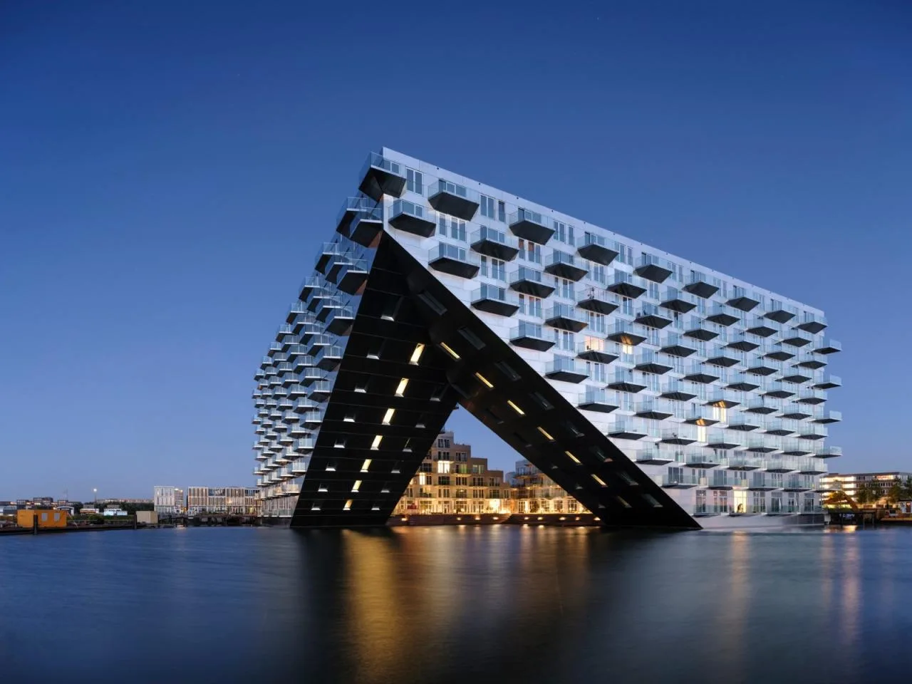 BIM Architecture | Water Courtyard Residence Sluishuis/BIG+Barcode Architects