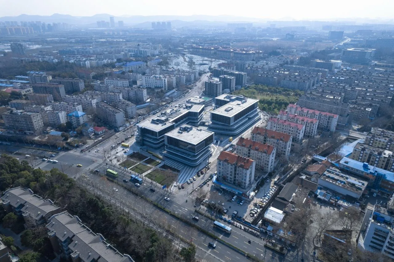 BIM Architecture | Nanjing Longhu Purple Gold Mall - Play with the "+- × ÷" Method, Cleverly Solve the Dream Community Life Equation/San Yi Architecture