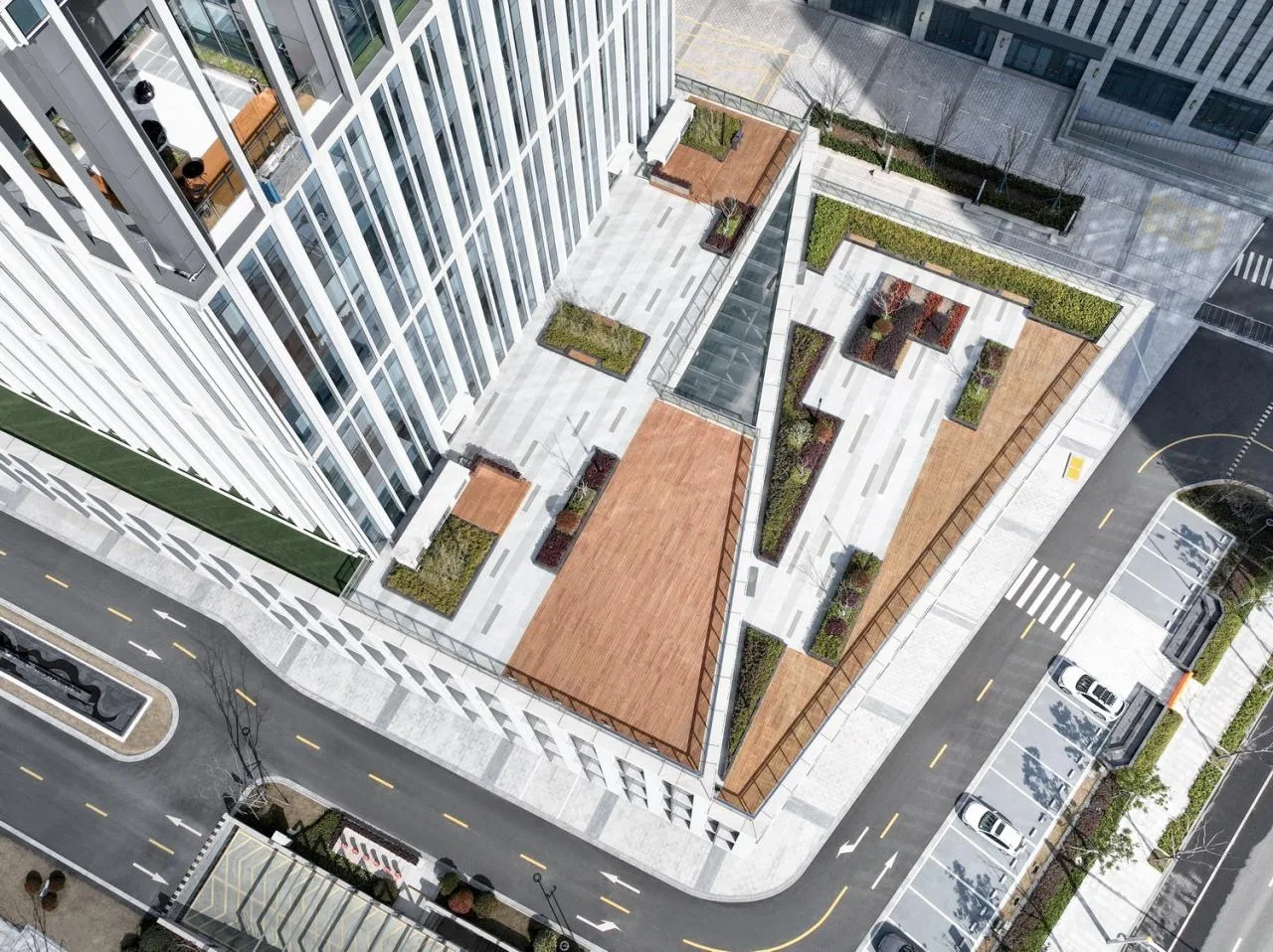 BIM Architecture | Decoding Garden style Headquarters Office: Greentown Building/Jianhe Architecture