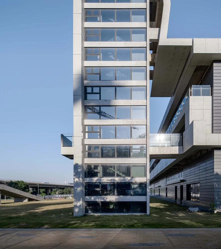 BIM Architecture | Shenzhen Qianhai Fire Station/Shenzhen University Architectural Design and Research Institute Co., Ltd. 'Zhong Zhong+Zhong Bo' Studio