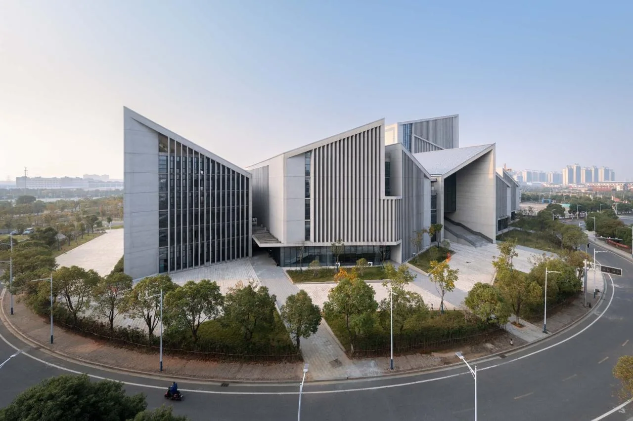 BIM Architecture | Jiangxi Construction Vocational and Technical College Graphic and Text Information Comprehensive Building/Taozhi Studio of South China University of Technology Architectural Design and Research Institute Co., Ltd