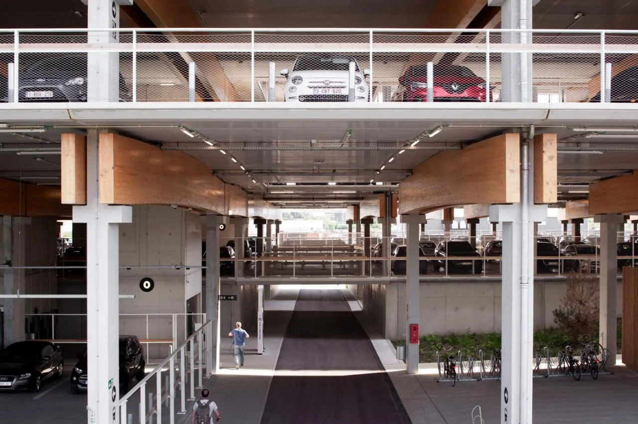 BIM architecture | Park+Ride new model, private transportation+public transportation/HUB