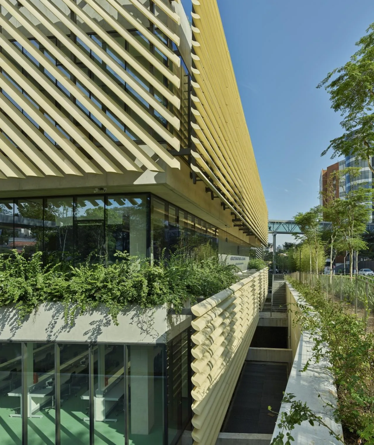 BIM Architecture | Albert Einstein Center for Medical Education and Research/Safdi Architecture Firm