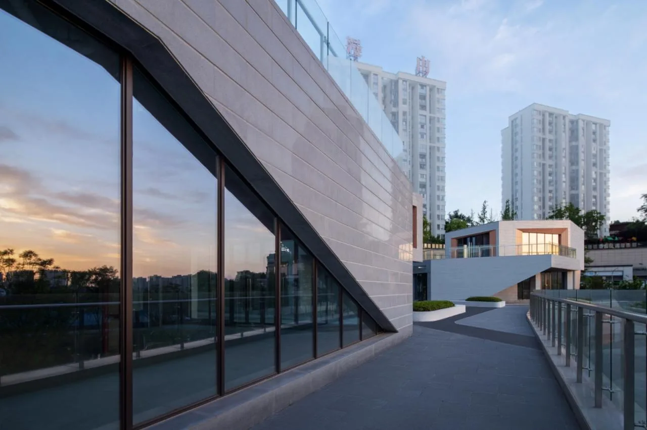 BIM Architecture | Chongqing Nan'an District Tea Garden Zhongjiao Manshan Riverside Commercial, Chongqing/Yuandao Architecture
