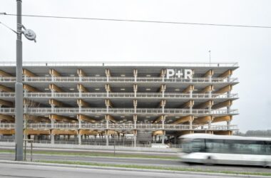 BIM Architecture: A New Park-and-Ride Model Integrating Private and Public Transportation Hubs-BIM WORLD