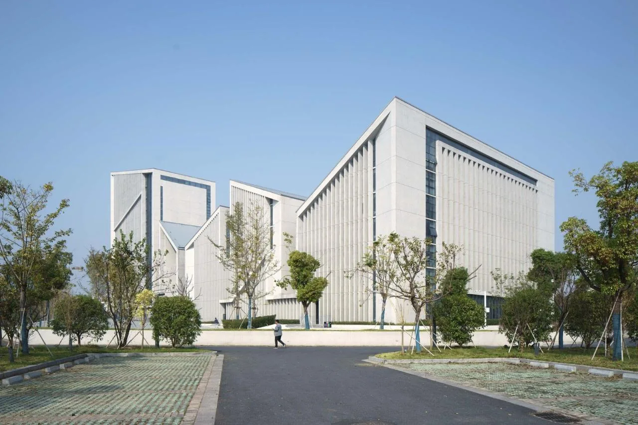 BIM Architecture | Jiangxi Construction Vocational and Technical College Graphic and Text Information Comprehensive Building/Taozhi Studio of South China University of Technology Architectural Design and Research Institute Co., Ltd