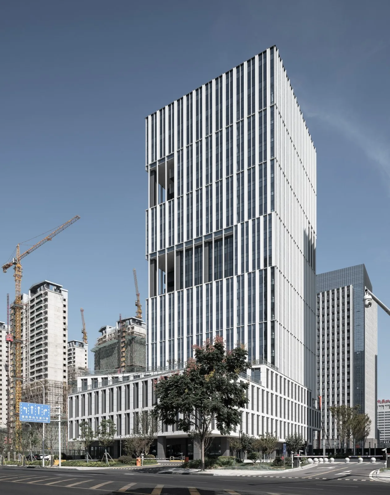 BIM Architecture | Decoding Garden style Headquarters Office: Greentown Building/Jianhe Architecture