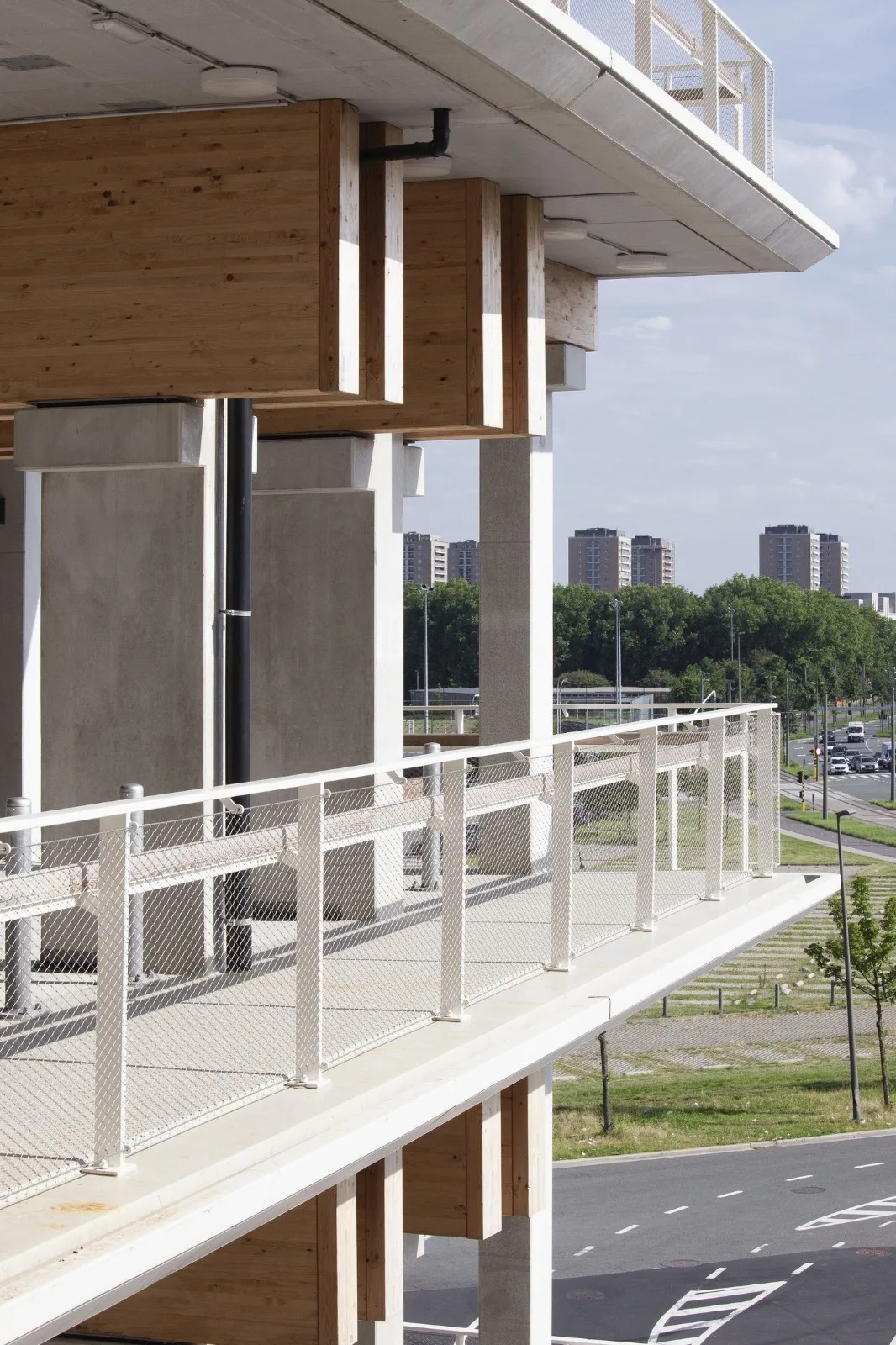 BIM architecture | Park+Ride new model, private transportation+public transportation/HUB