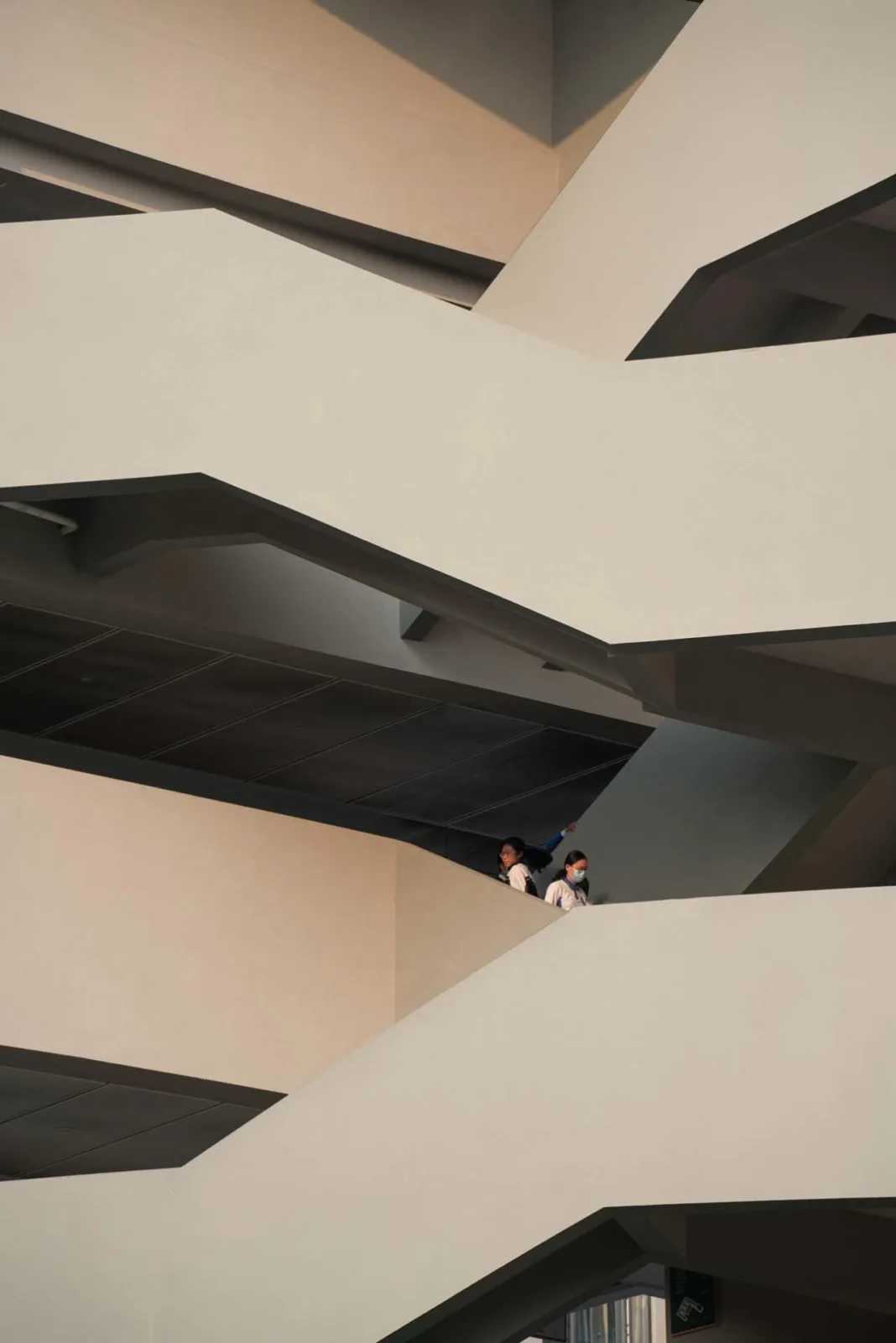 BIM Architecture | Link and Reshaping: Shenzhen Nanshan Qilin Middle School Renovation and Expansion Project/Yuanben Studio