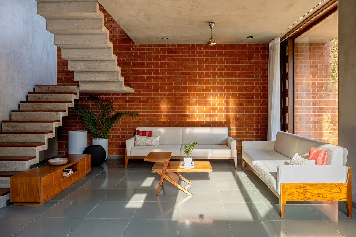 BIM Architecture | Floating Courtyard Residence/TRAANSPACE